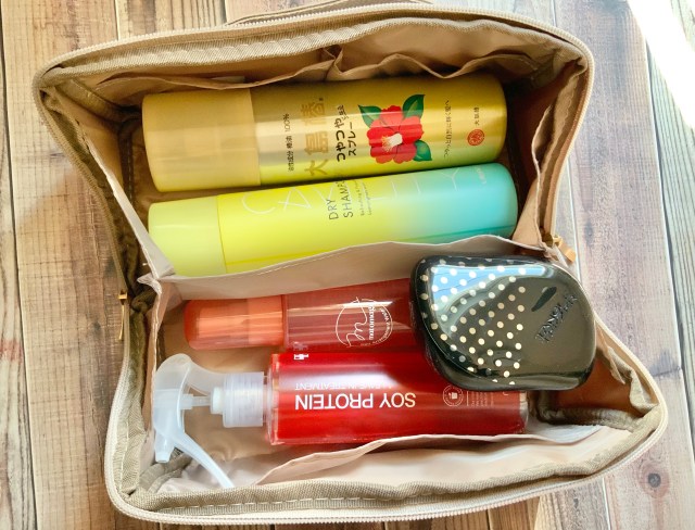 小田切ヒロ監修の大容量マルチポーチが「オトナミューズ4月号」の付録