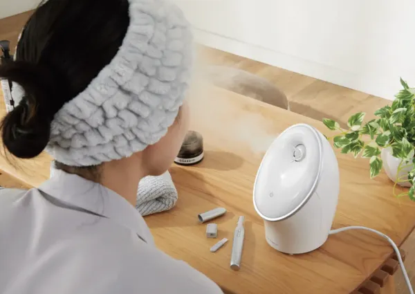 プチプラ万歳！ながらケアでお肌潤うニトリのフェイススチーマー｜ワタシト