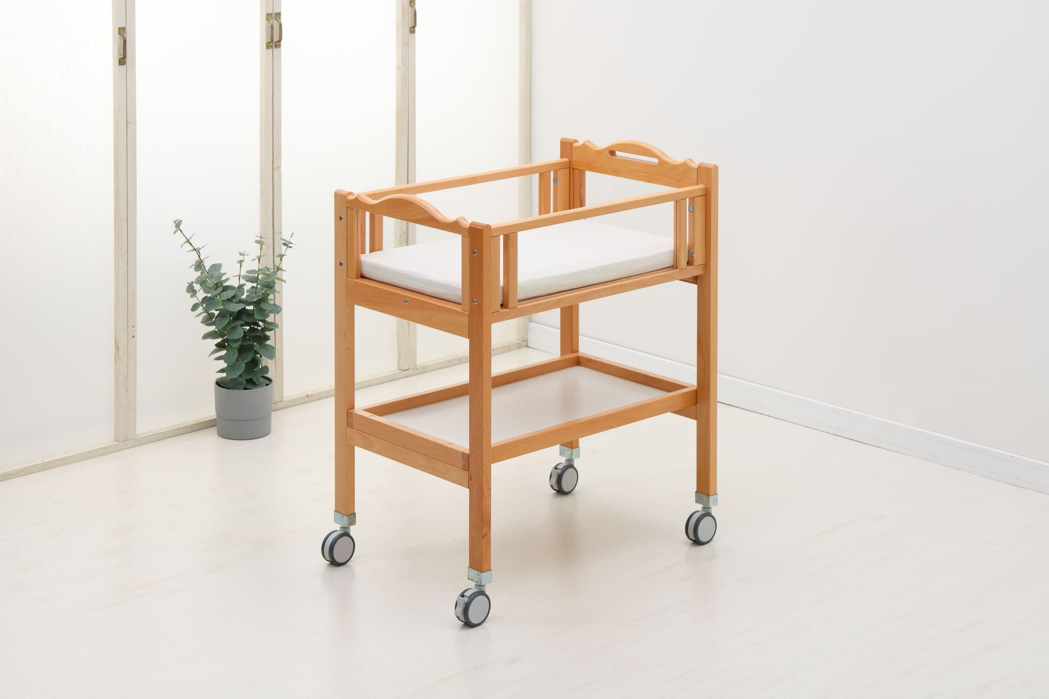 木製新生児ベッド Bタイプ・マット付 | 国産ベビーベッド製造メーカー