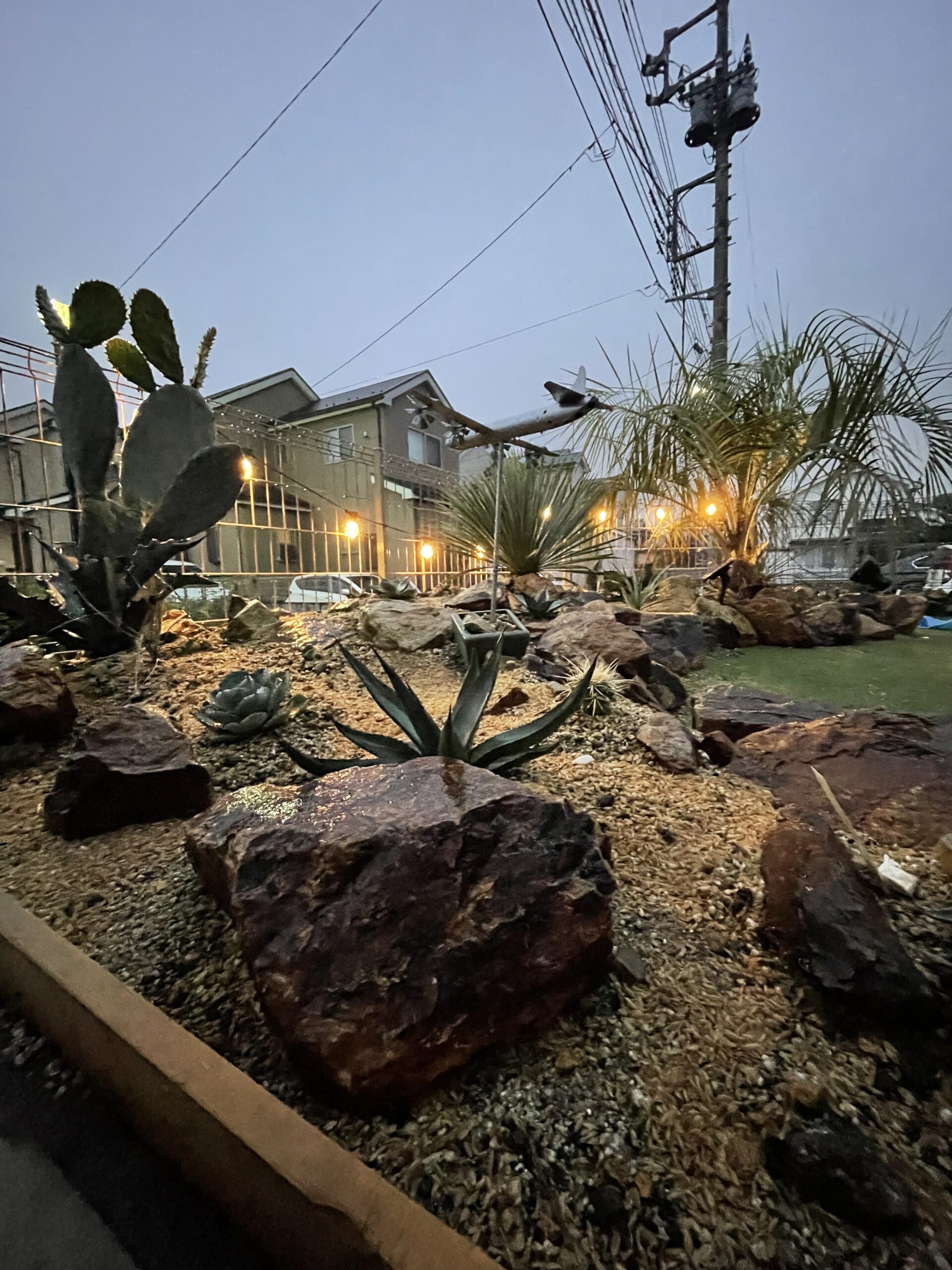 失敗談】素人がドライガーデンを三毳石（ミカモ石）と山砂でリガーデン