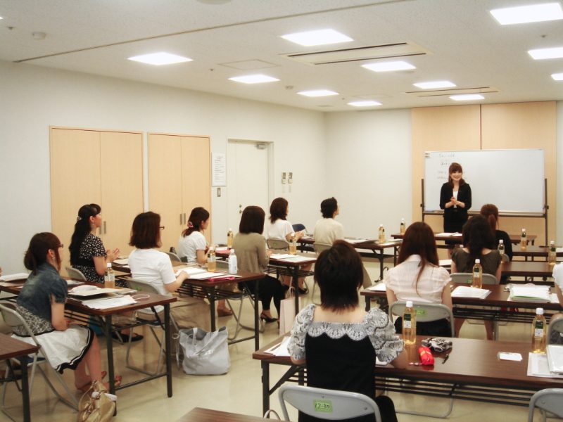 自他を幸せにする生き方を叶えるプロ養成ヒプノセラピスト講座