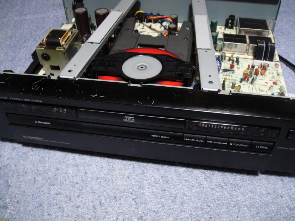 Victor XL-Z505 CDプレーヤー トレイ開閉不良修理（ゴムベルト交換