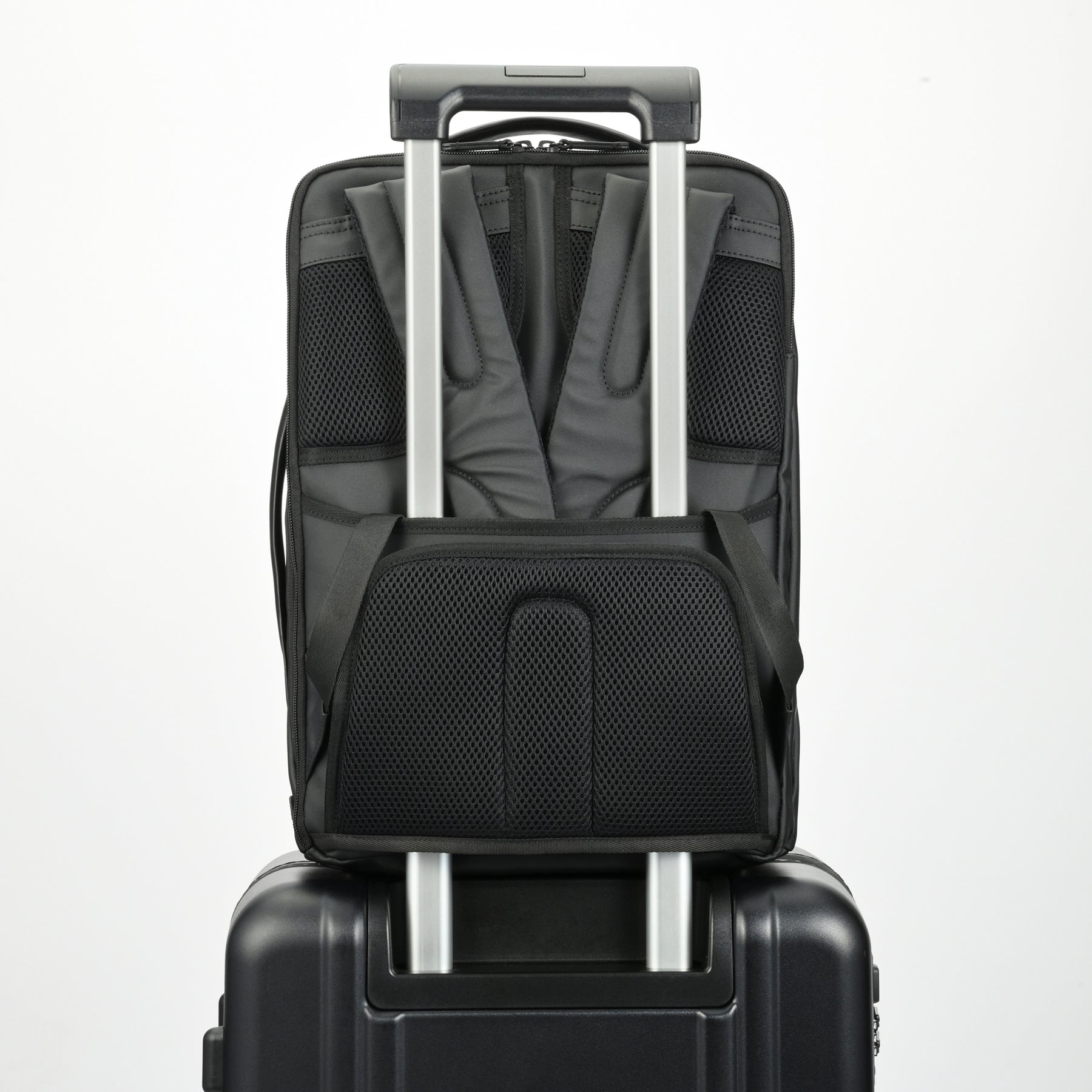 Z PACK | type-C2 Laminated Backpack B4/15.6