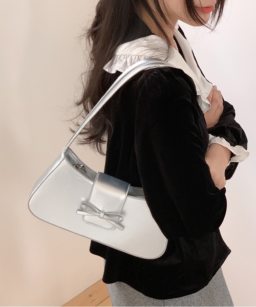 LA VORAGINE（ラ ヴォラジネ） ショルダーバッグ バッグ リボン付き