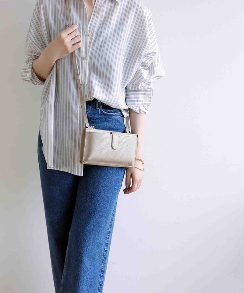 VIOLAd'ORO（ヴィオラドーロ） ショルダーバッグ バッグ リザード型