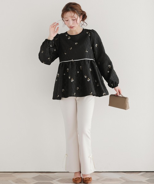 Fit more（フィットモア） フラワージャガードペプラムトップス