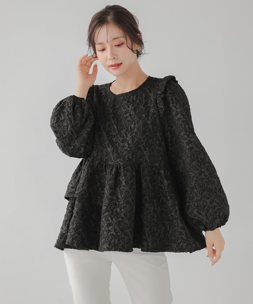 Fit more（フィットモア） アシンメトリーフリルジャガードトップス