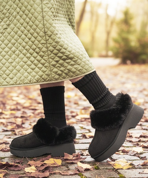 moz（モズ） ブーツ ボリュームファー厚底サボサンダル (防滑・撥水