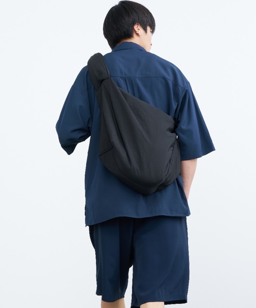 SINSS ショルダーバッグ Nylon gathered shoulder bag / ナイロン