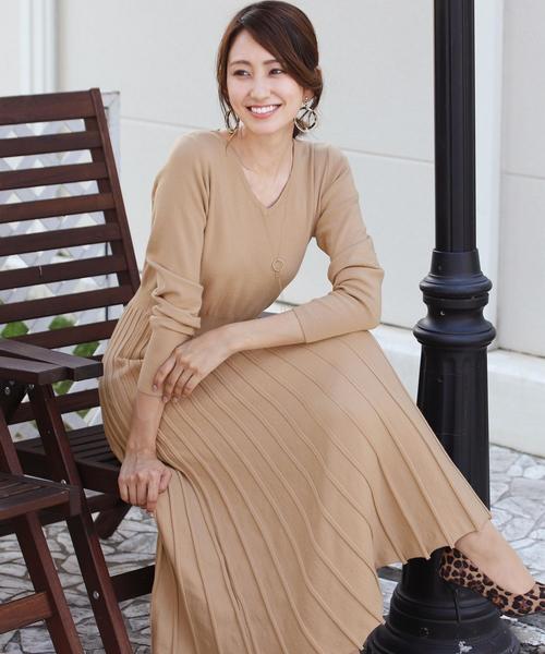 Tiaclasse ワンピース Vネックニットプリーツワンピース : ZOZOTOWN