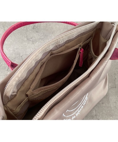 SALON DE ALFURD TOKYO（サロン・ド・アルファード） ポーチ スマイル