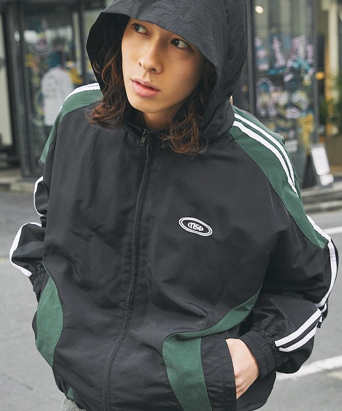 ブルゾン アウター ワンポイント刺繍ロゴ/配色ナイロンバルーン