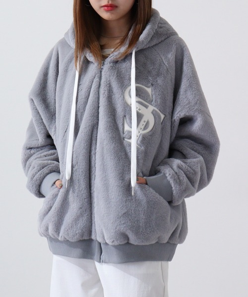 RE730 ブルゾン アウター Cross big fur blouson / クロスアップリケ