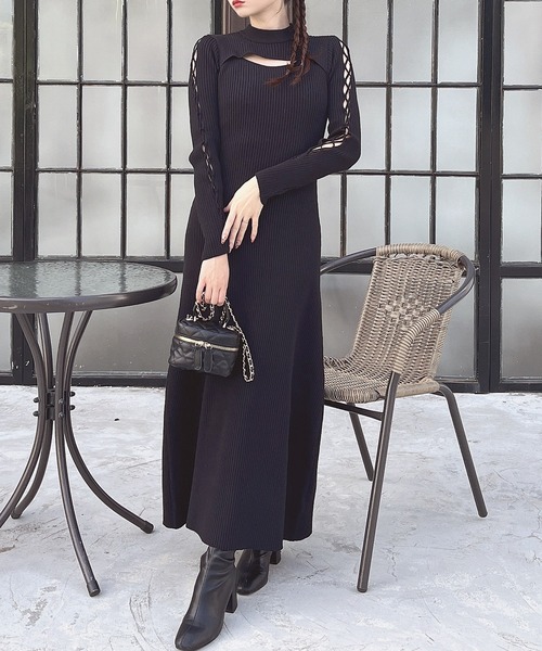 MIIA（ミーア） ワンピース 袖レースアップニットワンピース