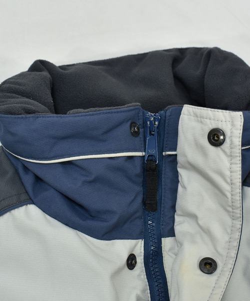 Columbia（コロンビア） ナイロンジャケット 「ヴィンテージ古着」Y2K