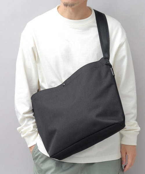 WILDERNESS EXPERIENCE（ウィルダネスエクスペリエンス） ショルダー