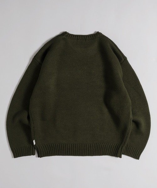 MUHET（ミュエータ） ニット セーター 「PEANUTS / SNOOPY」ワッペン