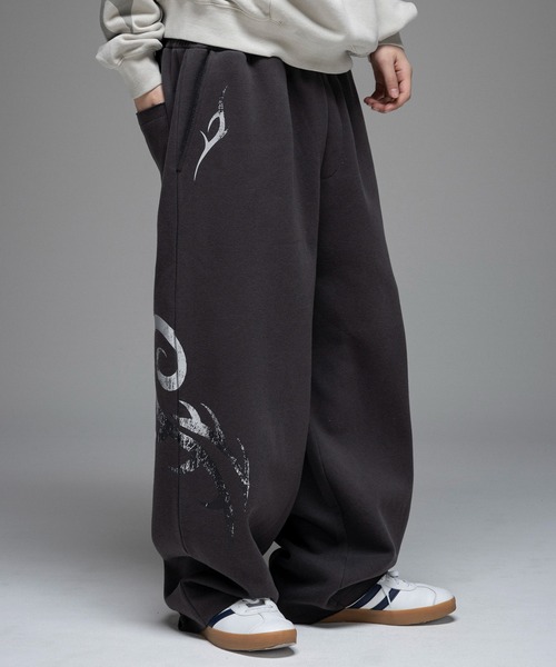 スウェットパンツ ジャージ AW メタルプリント トライバルワイド