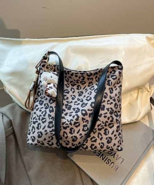 gossip!ロサンゼルス ショルダーバッグ バッグ Y2Kレオパード柄