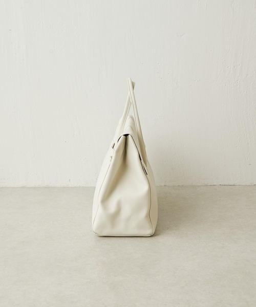 Whim Gazette（ウィム ガゼット） ボストンバッグ 「Hoaw.」フラップ