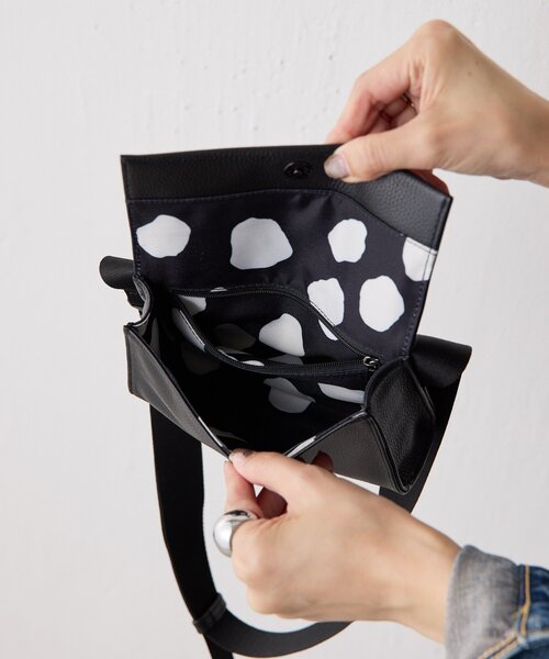 ear PAPILLONNER（イア パピヨネ） ショルダーバッグ バッグ