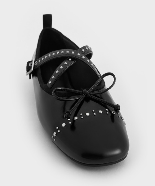 CHARLES ＆ KEITH（チャールズ&キース） パンプス スタッズ クロス