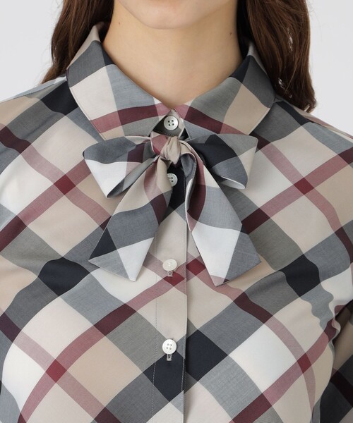 BLUE LABEL CRESTBRIDGE（ブルーレーベルクレストブリッジ） ブラウス