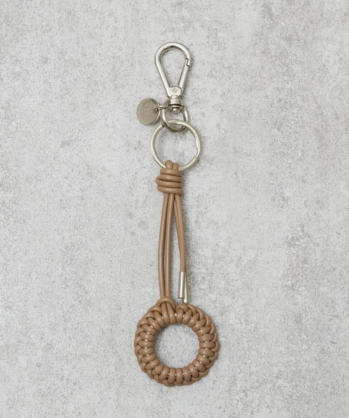 And A（アンドエー） ITTI イッチ / CRISTY KNOT FINGER CIRCLE CHARM