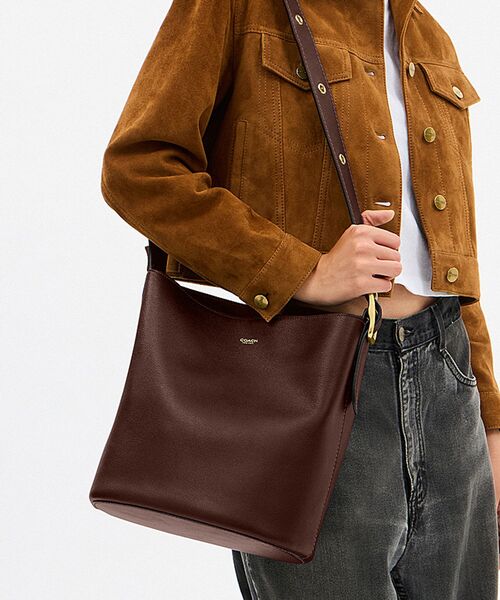 COACH（コーチ） ショルダーバッグ バッグ ブリーカー バケット バッグ