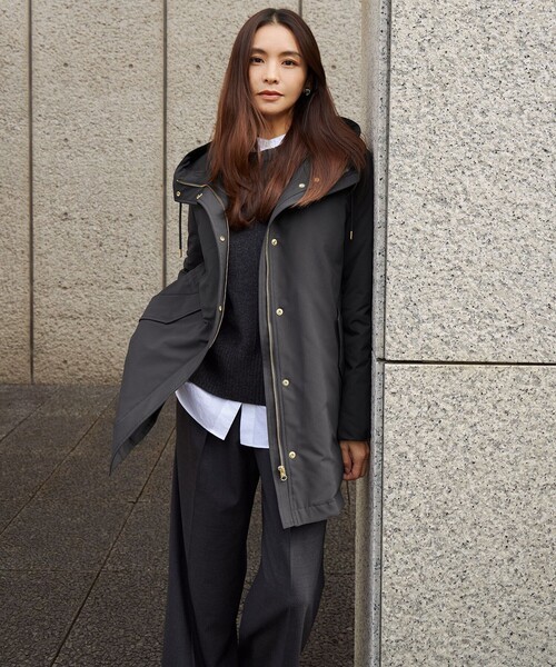 ダウンコート ダウンジャケット 「滝沢眞規子さん着用/一部店舗限定/撥