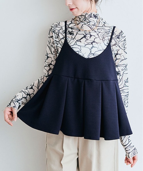 キャミソール ストレスフリーで華やか見え。「mochiz ele」プリーツ