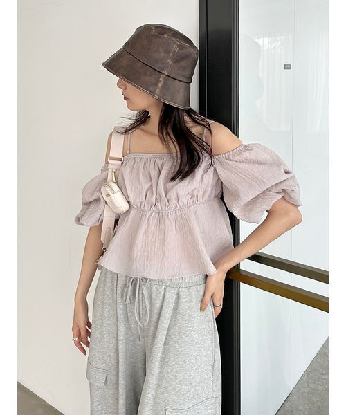 SNIDEL（スナイデル） ブラウス シャツ オフショルフリルブラウス