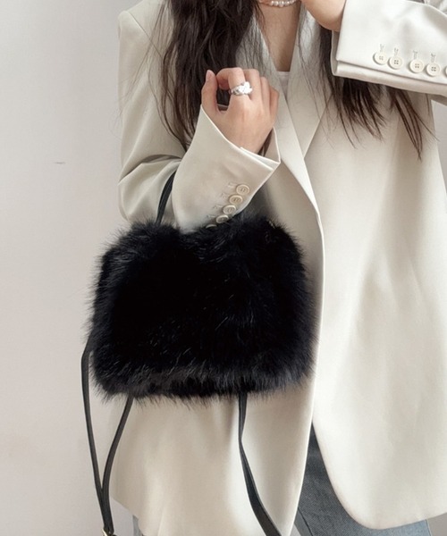 ADDITION STORE ショルダーバッグ バッグ ＼ふわふわカワイイ