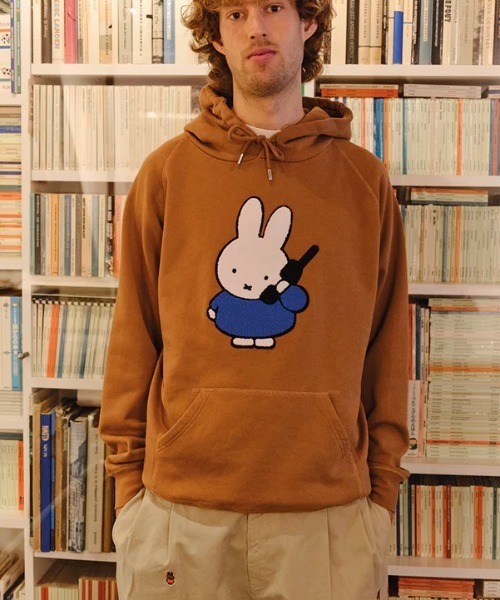 POP TRADING COMPANY（ポップトレーディングカンパニー） パーカー