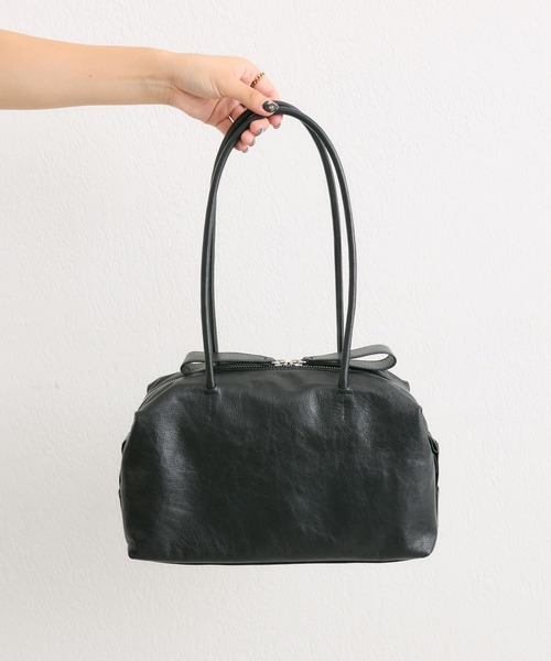 ear PAPILLONNER（イア パピヨネ） ボストンバッグ 「本革/380g