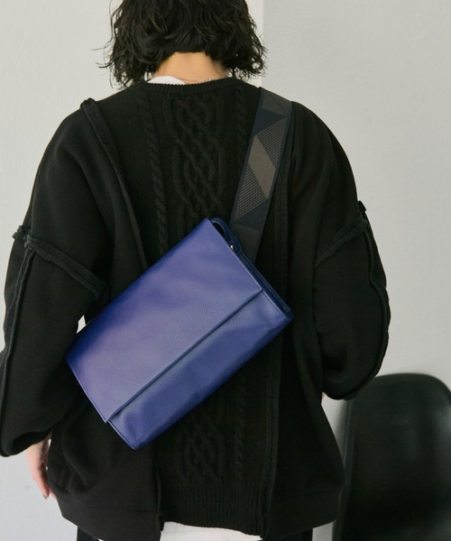 ear PAPILLONNER（イア パピヨネ） ショルダーバッグ バッグ 「本革