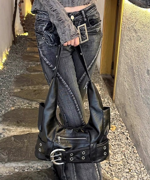 Revo. ショルダーバッグ バッグ Y2K グランジ アイレットベルト ワン