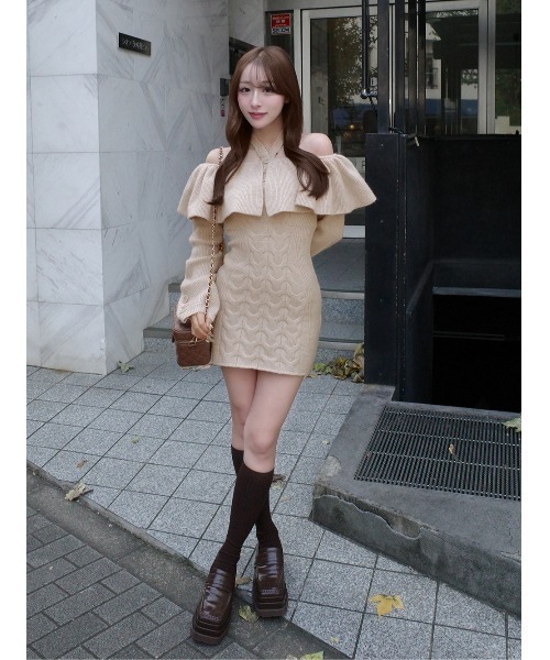 Darich（ダーリッチ） ワンピース ホルターデザインオフショルニット