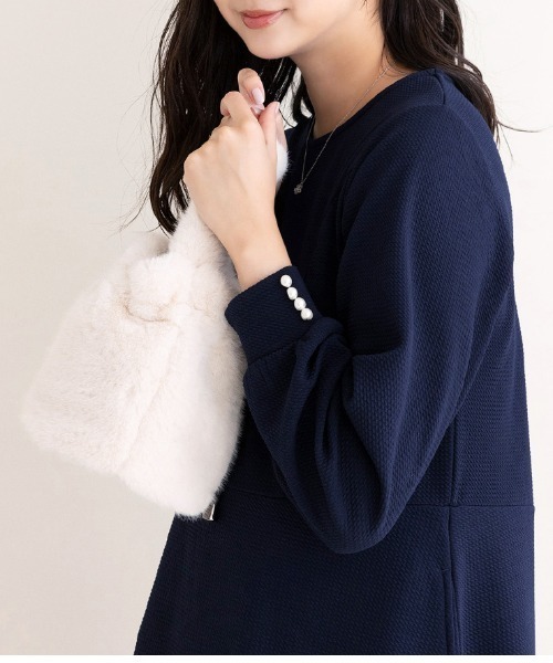 alotta（アロッタ） ワンピース 「シワになりにくい」フワぽかエンボス