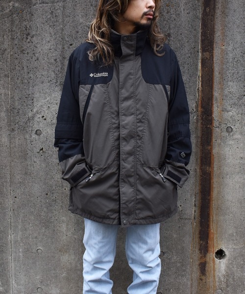 Columbia（コロンビア） ナイロンジャケット 「ヴィンテージ古着」00's