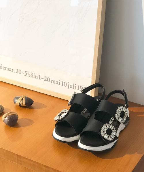 neue marche（ノイエマルシェ） サンダル 厚底ビジュー付きサンダル