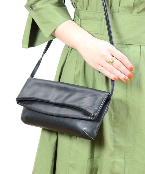 tsumori chisato CARRY（ツモリチサトキャリー） ショルダーバッグ