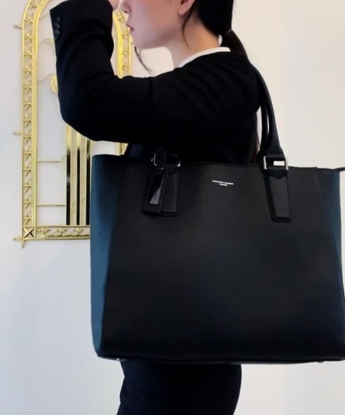 KATHARINE HAMNETT LONDON（キャサリンハムネットロンドン） ビジネス