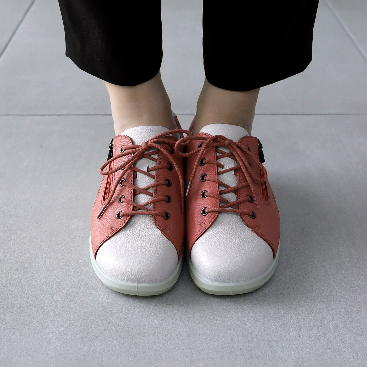 アキレス・ソルボ C 557 サーモンピンク/オフホワイト｜牛革4E