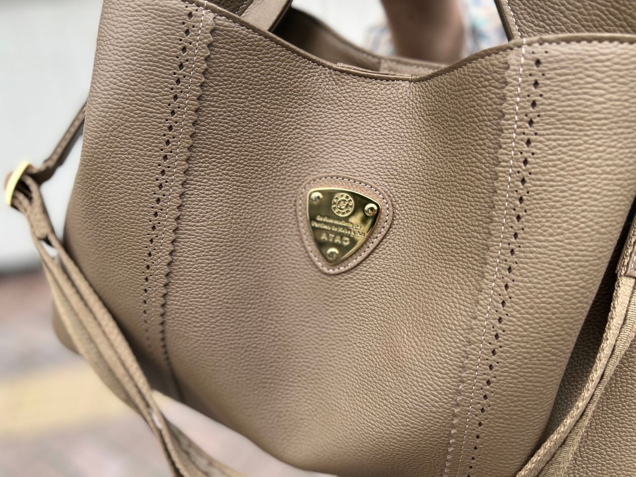 2大人気バッグ‼「elvy+（エルヴィプラス）」と「ウィークエンド