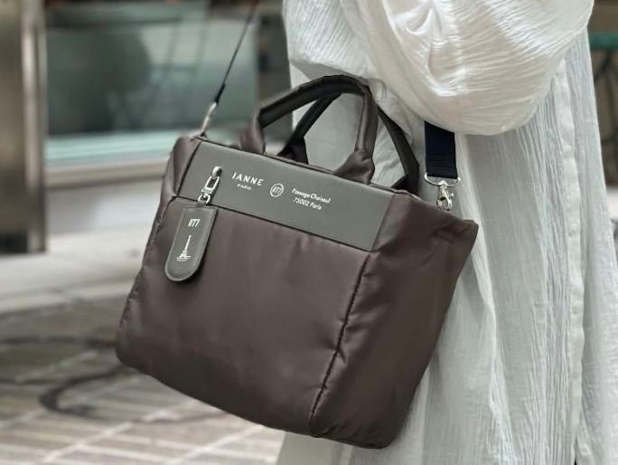 欠品カラー続出！撥水ナイロンの大好評バッグ「オペラ」をご紹介