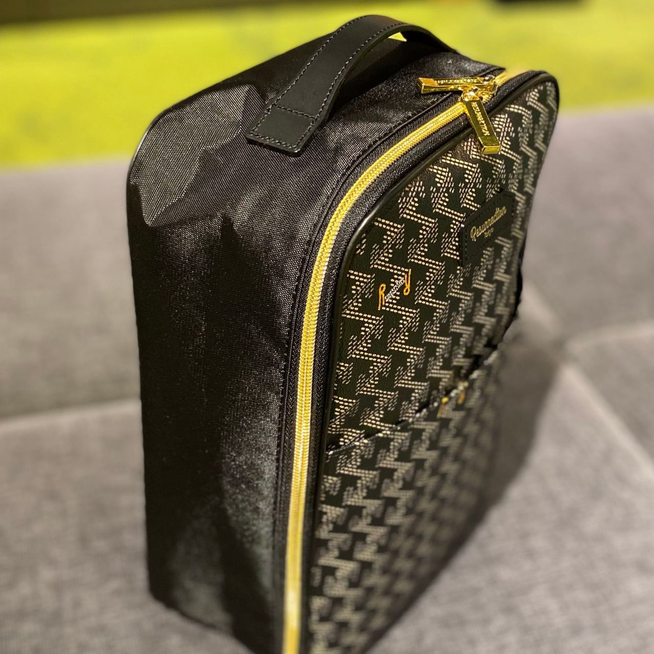 美品】レザレクション シューズケース 楽天市場】RESURRECTION