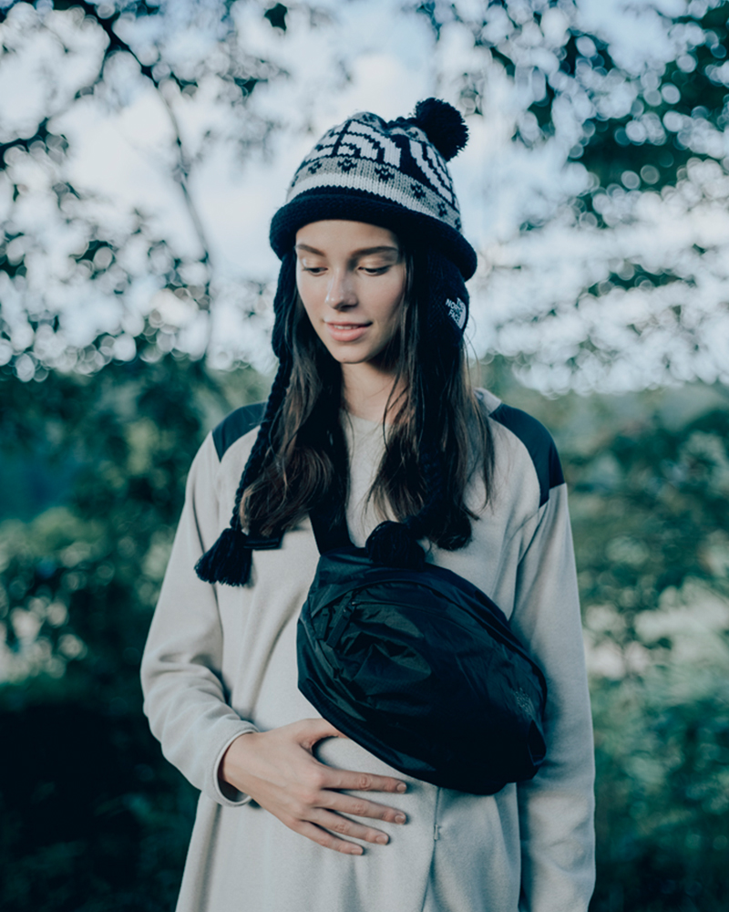 THE NORTH FACEからマタニティウェアが登場 産前産後に使用できる機能