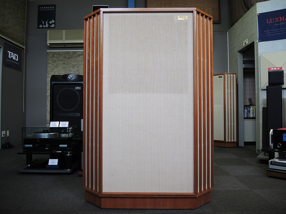 中古品 TANNOY タンノイ Autograph(15Monitor RED 後期タイプ/TEAC箱