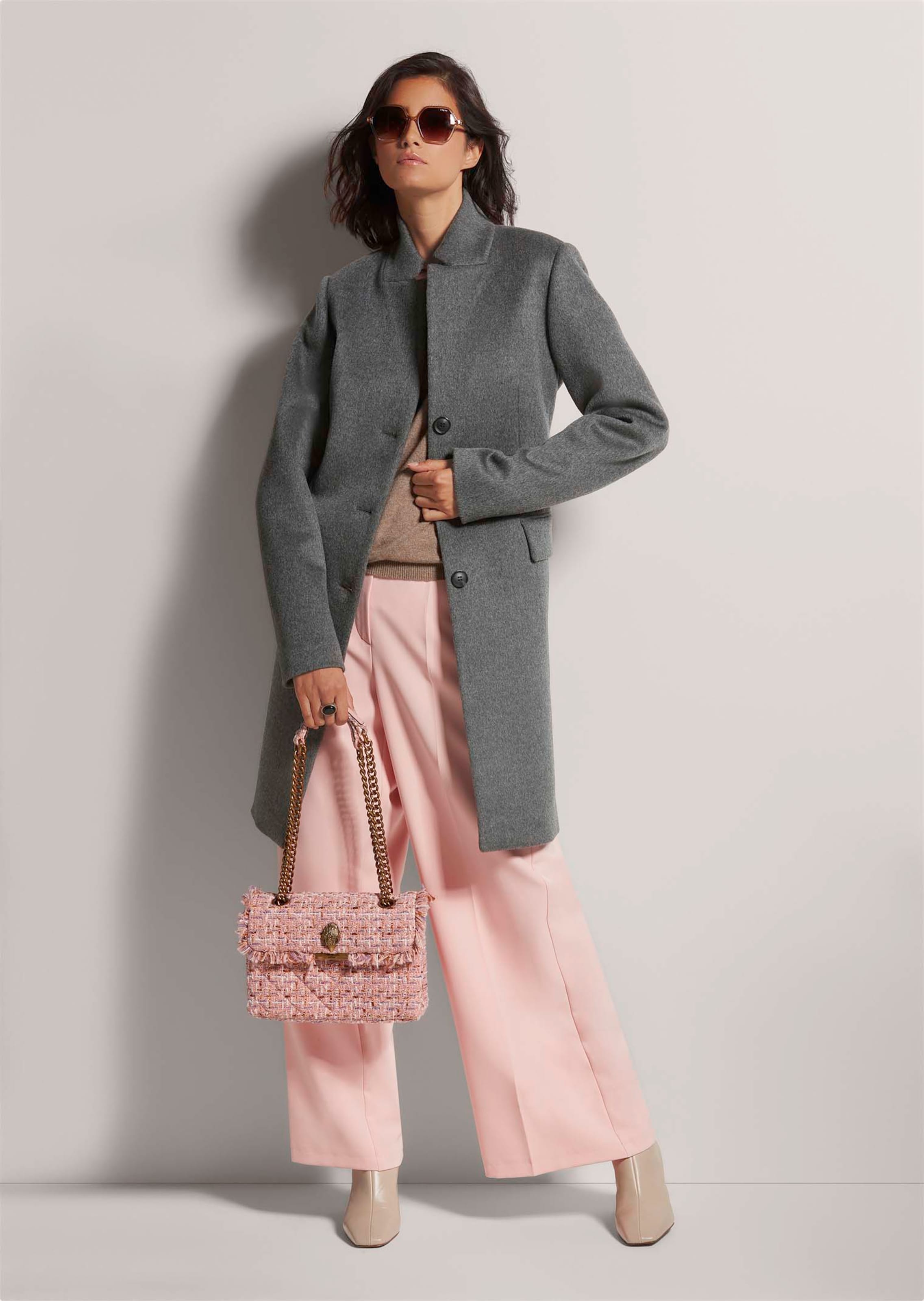 Short coat in graphite / natural white / melange | MADELEINE Fashion